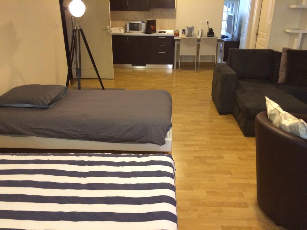 L'Appartement De La Maison Du Theatre Saint Bonnet Bourges Ngoại thất bức ảnh